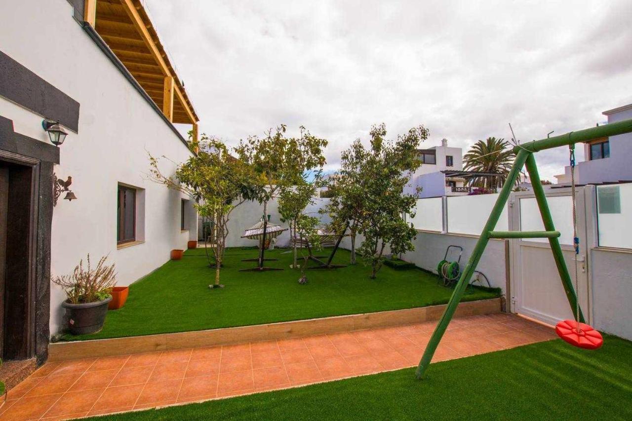 Villa Palacios Herrero Tahiche Bagian luar foto