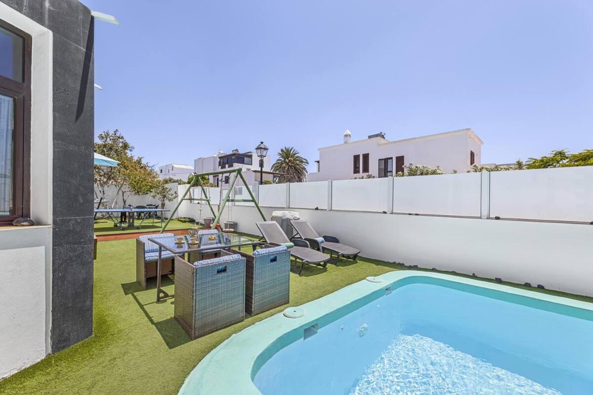 Villa Palacios Herrero Tahiche Bagian luar foto