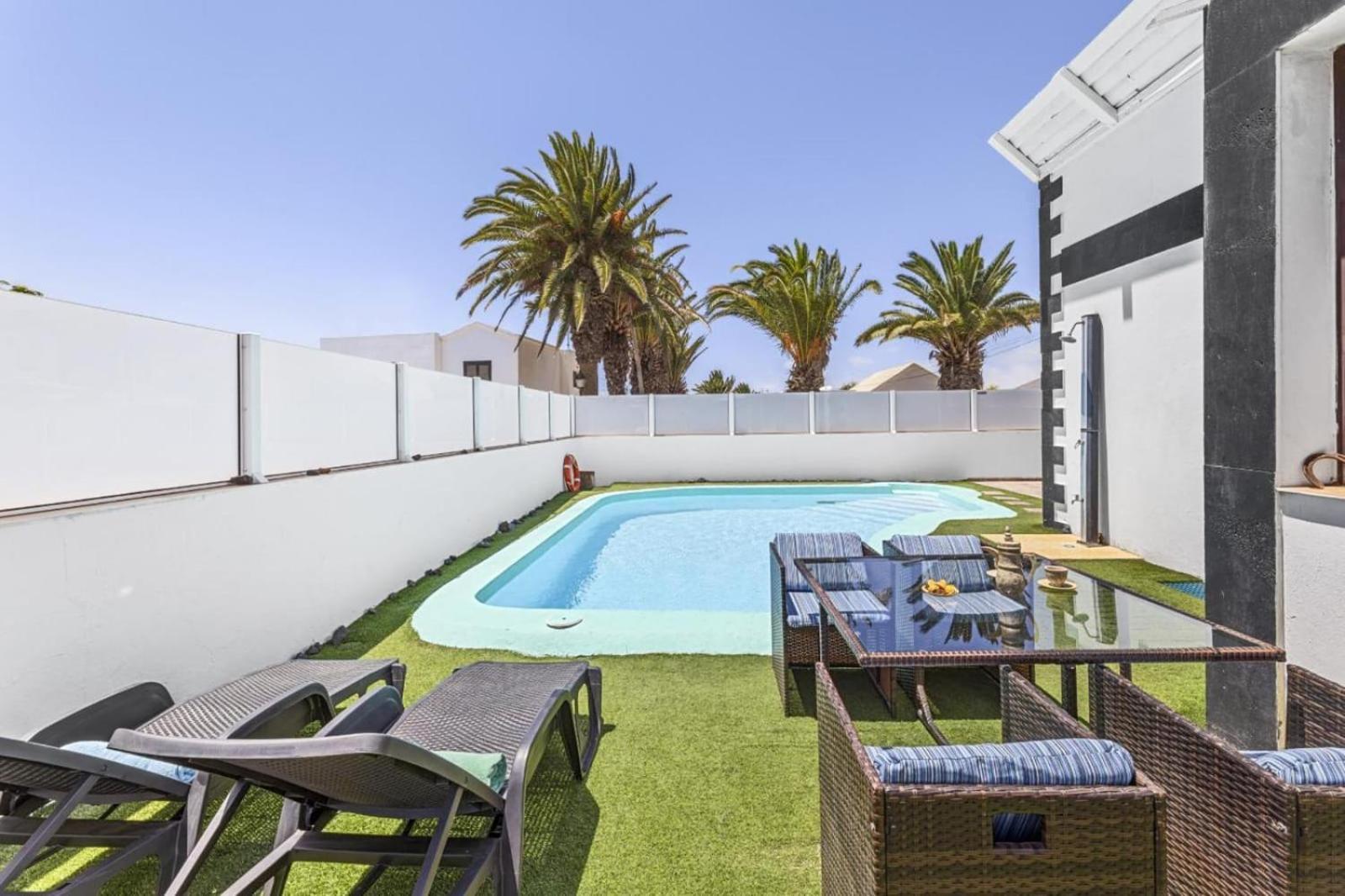 Villa Palacios Herrero Tahiche Bagian luar foto